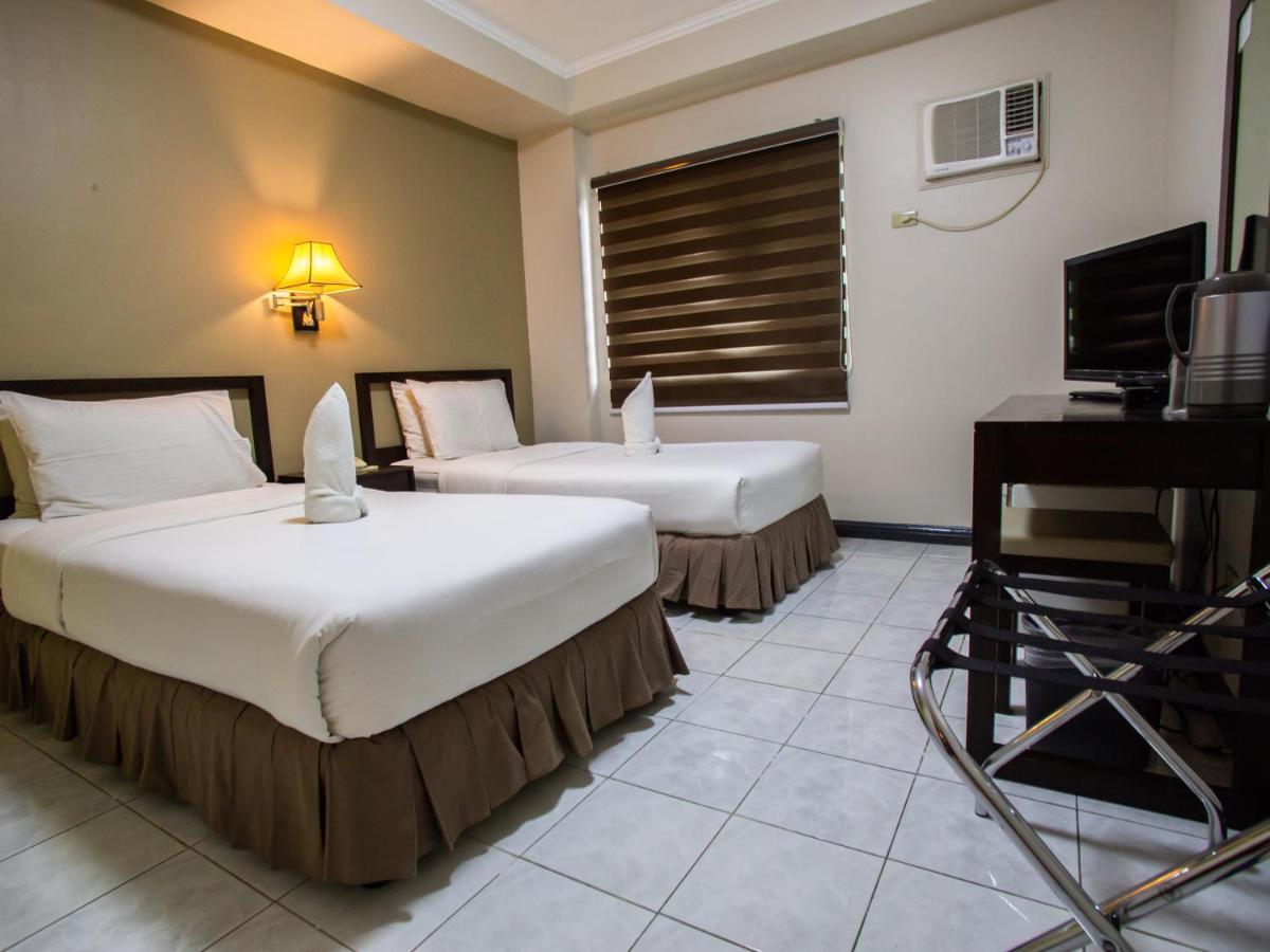 Northwest Inn Баколод Екстер'єр фото